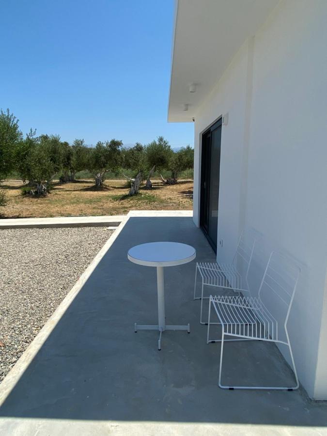 Lefko Apartments Tavronitis Exterior foto